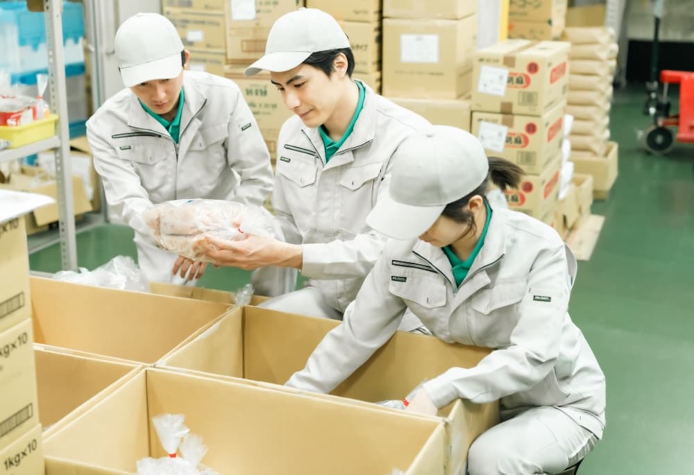 梱包・仕分け・検品業務の現場